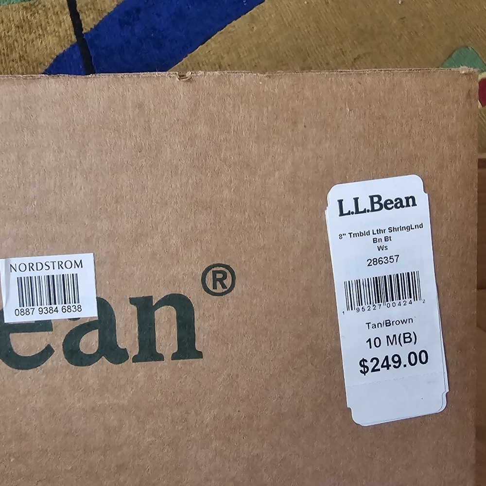 L.L. BEAN Original Shearling Duck Boots - Picture 7 of 7